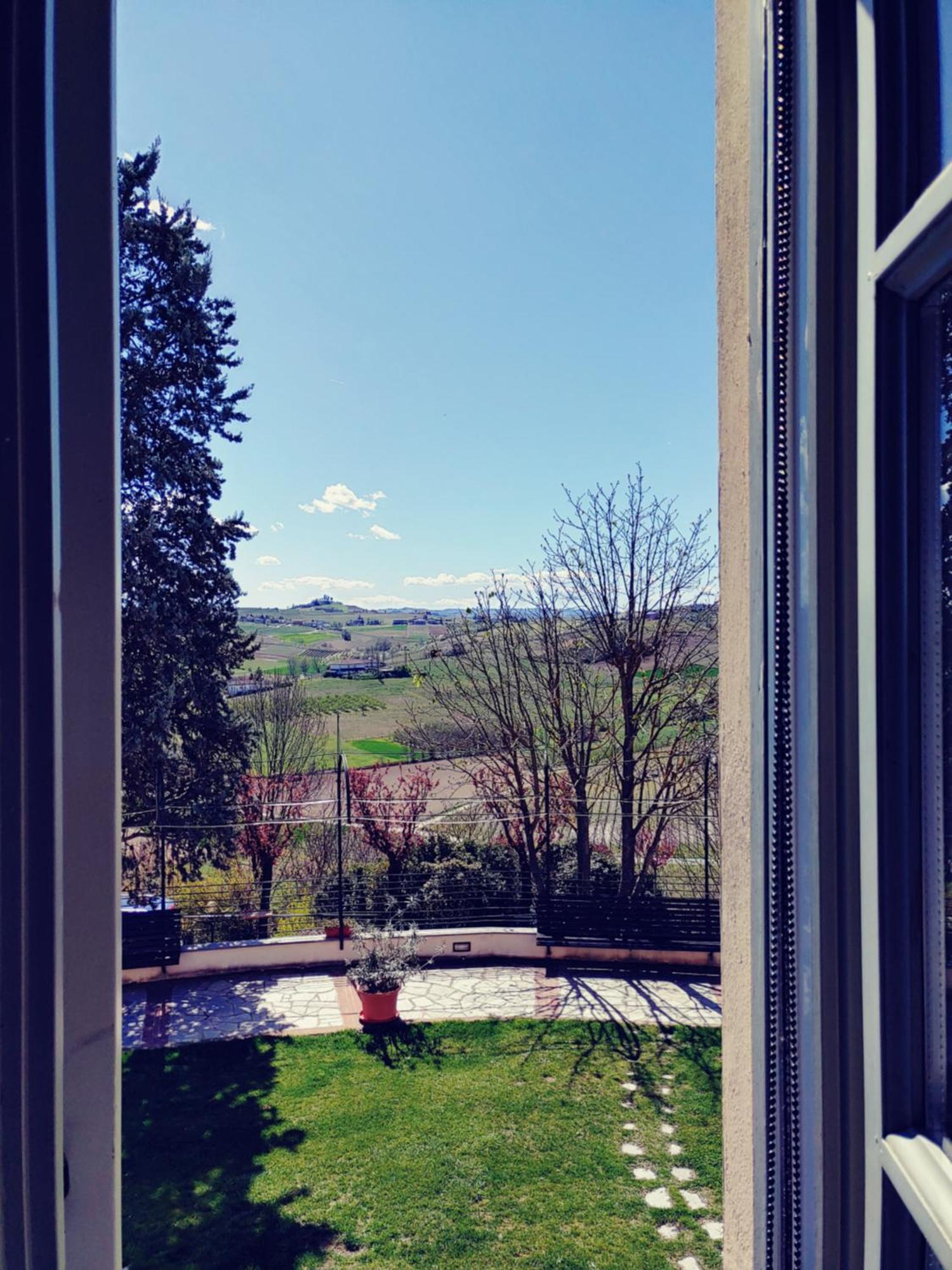 Locanda Del Boscogrande Montegrosso dʼAsti Rom bilde