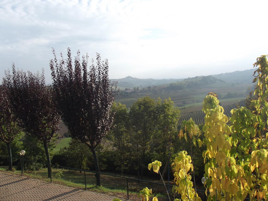 Locanda Del Boscogrande Montegrosso dʼAsti Eksteriør bilde
