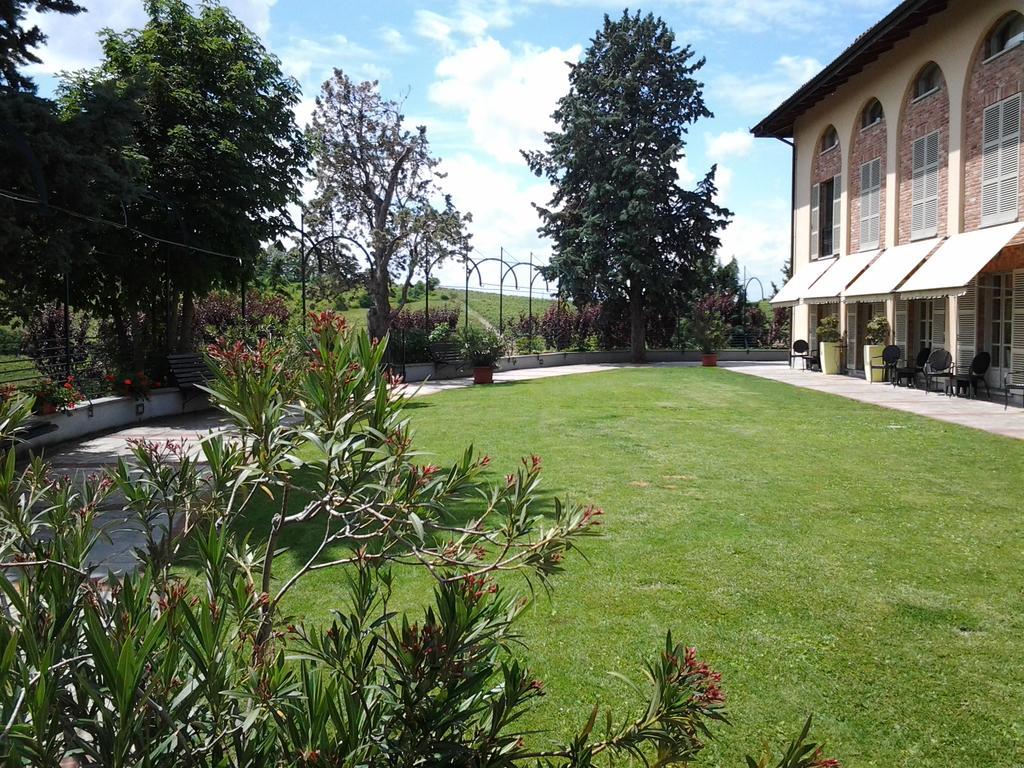 Locanda Del Boscogrande Montegrosso dʼAsti Eksteriør bilde