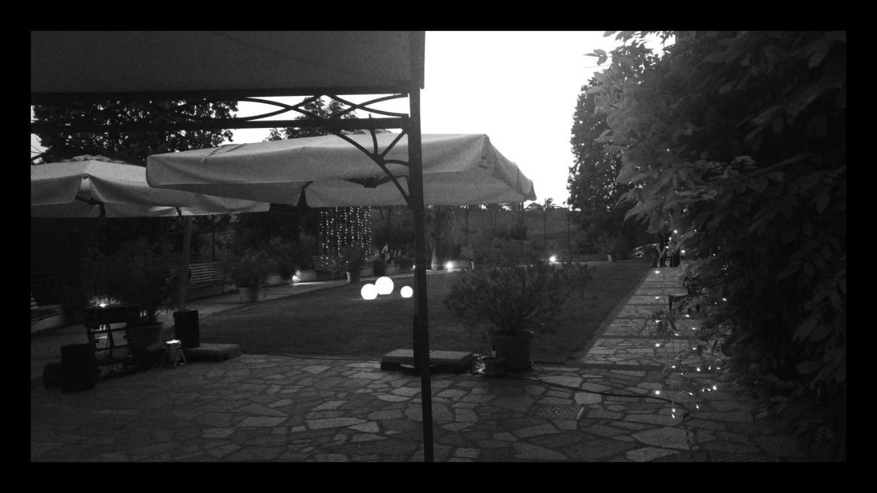 Locanda Del Boscogrande Montegrosso dʼAsti Eksteriør bilde